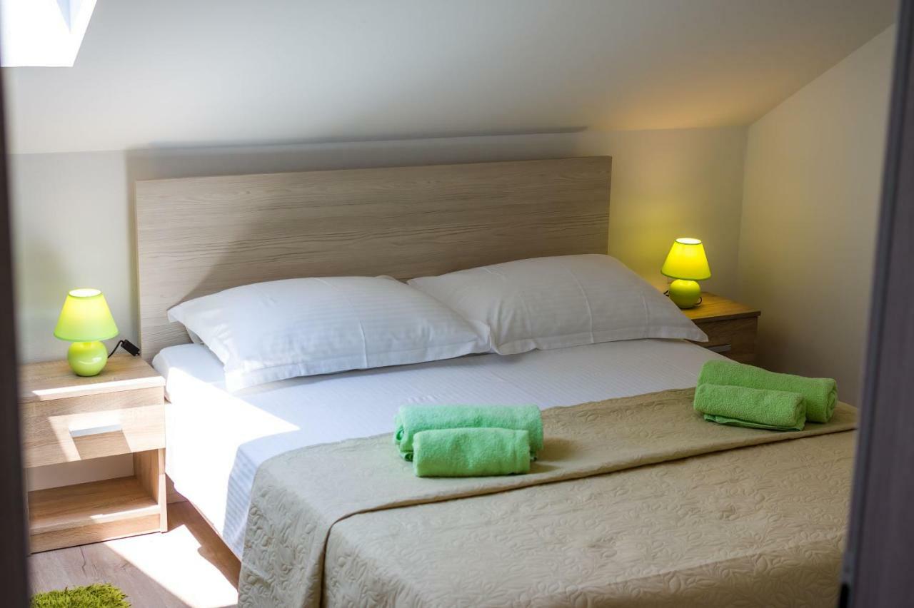 Apartman Iva Zara Exterior photo