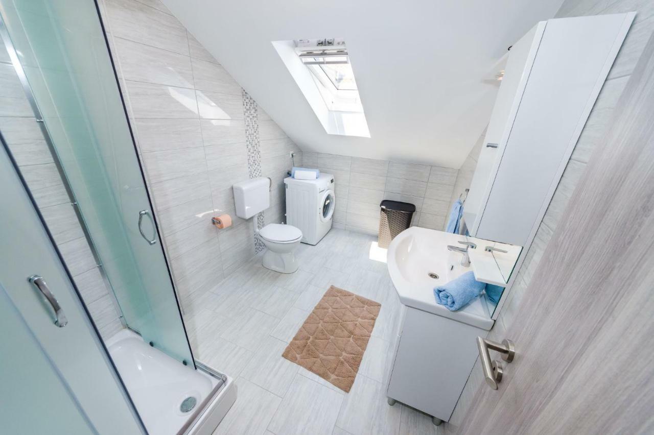 Apartman Iva Zara Exterior photo