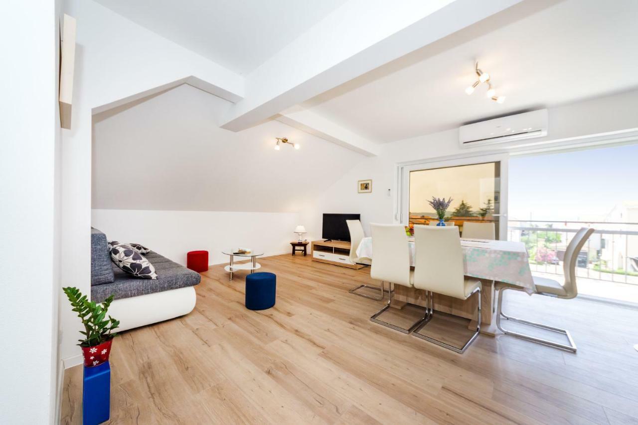 Apartman Iva Zara Exterior photo